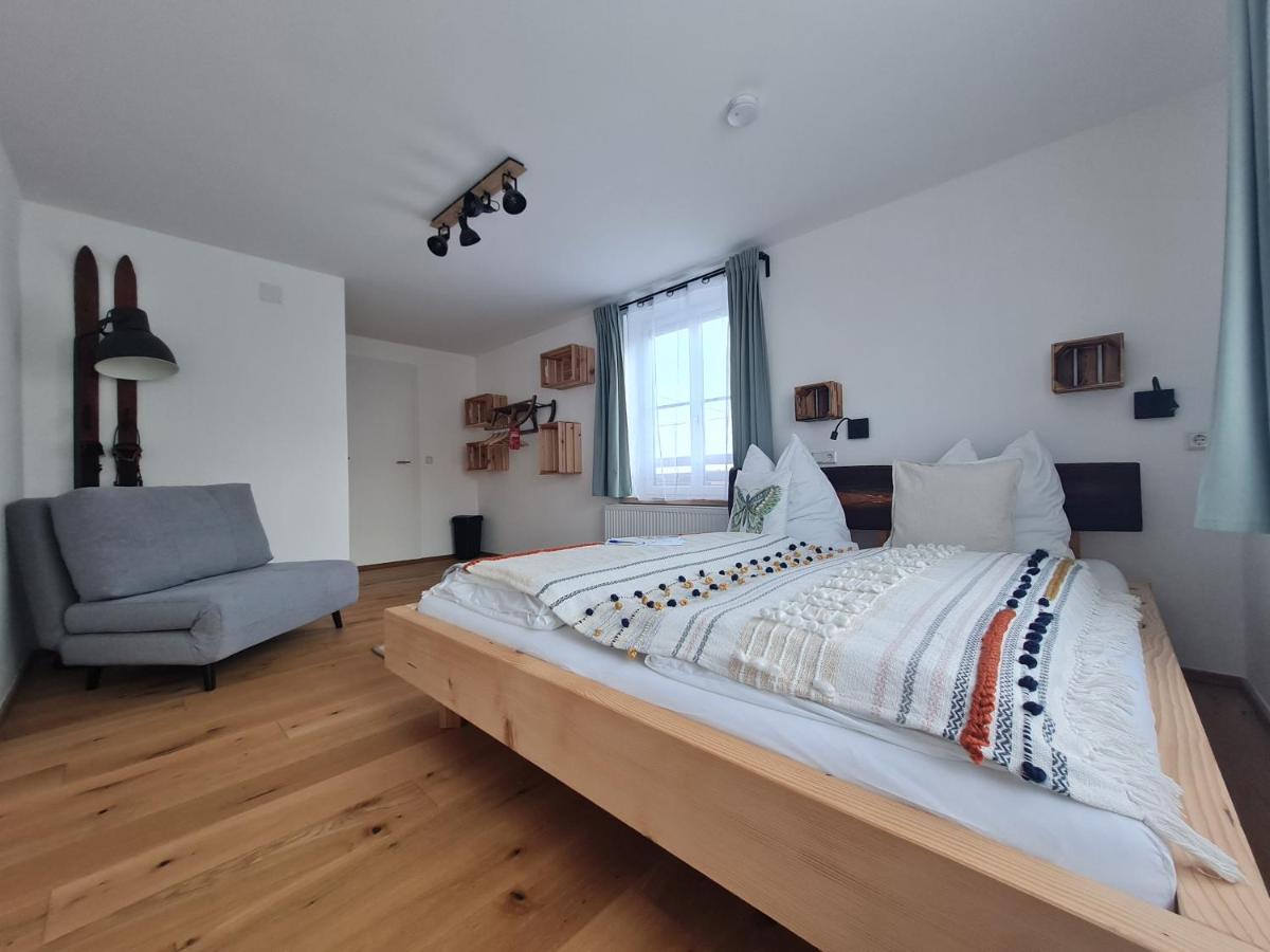 Gastehaus Zeitraum Bed & Breakfast Admont Exterior photo
